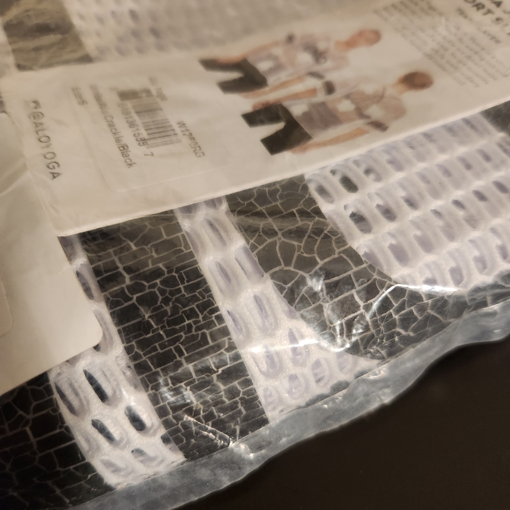 NIB Alo Jersey Short Sleeve Top - Picture 6 of 7